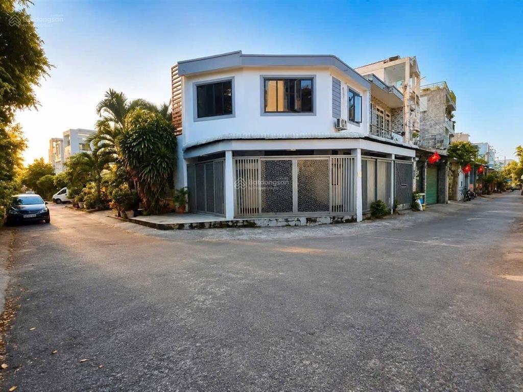Nhà mới 4 tầng  linh xuân  đường 8m thông bàn cờ  gấp bán