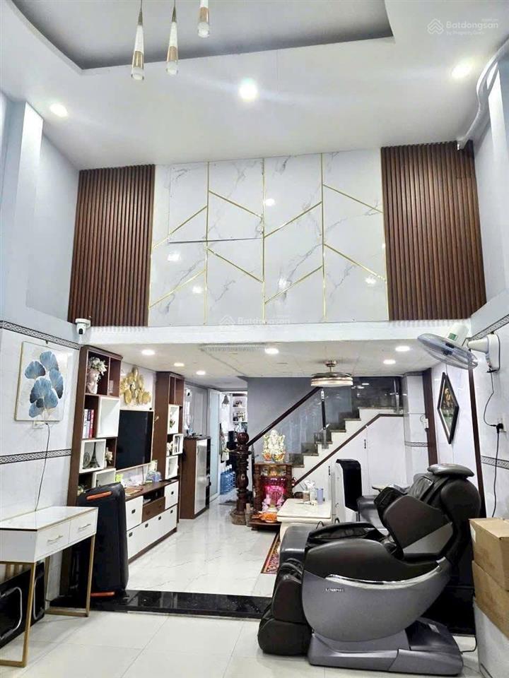 Nhà mới 4 tầng  linh xuân  đường 8m thông bàn cờ  gấp bán