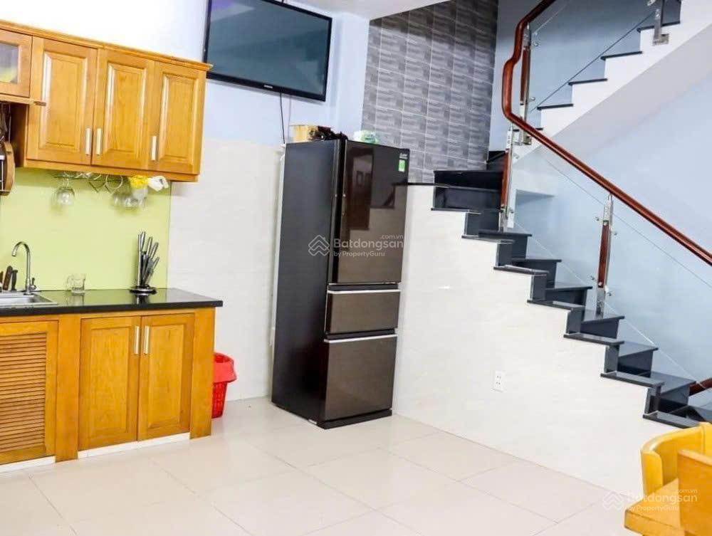 Nhà đẹp  5 tầng  sát chợ hiệp bình  chỉ hơn 7 tỷ