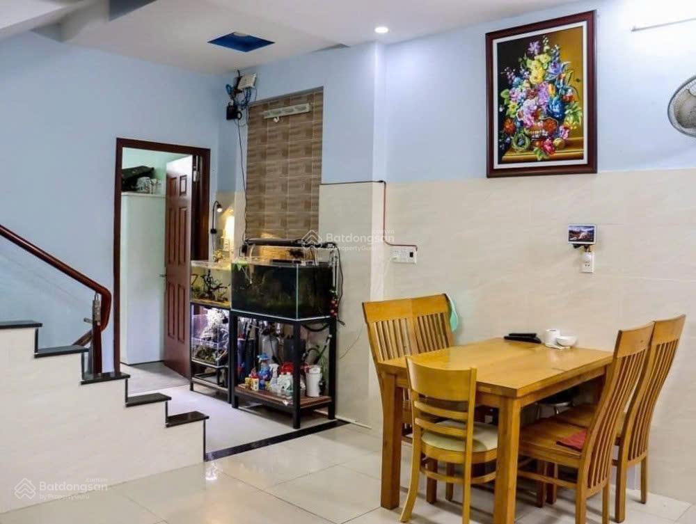 Nhà đẹp  5 tầng  sát chợ hiệp bình  chỉ hơn 7 tỷ