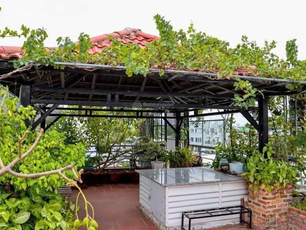 Nhà đẹp  5 tầng  sát chợ hiệp bình  chỉ hơn 7 tỷ