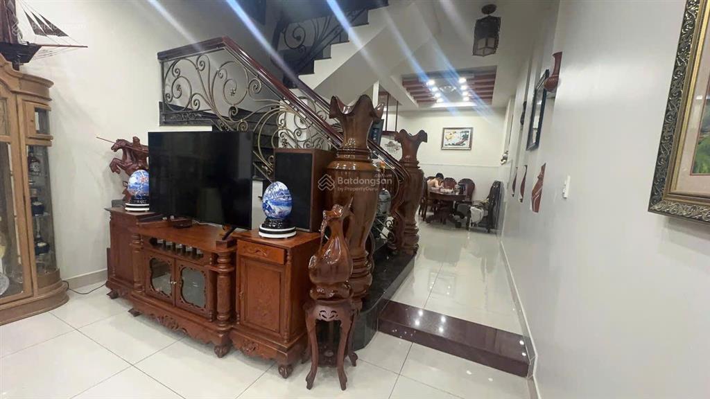 Siêu phẩm nhà đẹp  3 tầng  nguyễn duy trinh  173m2  chỉ 25 tỷ tlcc