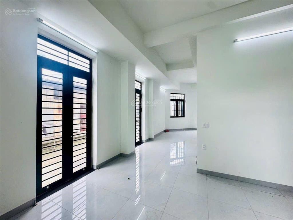 Bán nhà mặt tiền đường số  long trường tp thủ đức  ngộp  giá tốt  3 tầng hoàn công