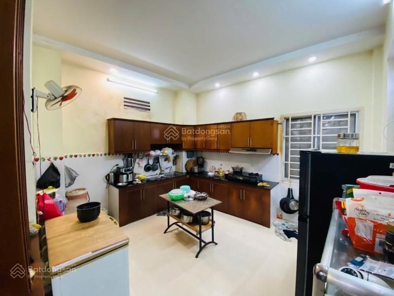 Mặt tiền  phước long b  3 tầng chỉ hơn 9 tỷ bán gấp