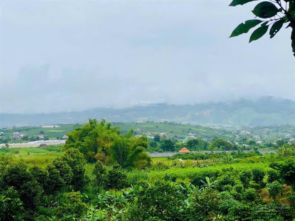 Bán 635m2 đất trung tâm nam ban, ngang 11m, ôm suối, sổ hồng sẵn
