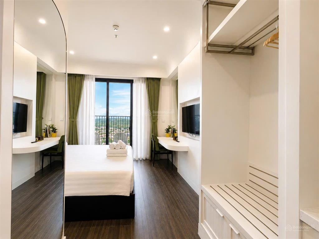 Giá 2,55 tỉ  full nội thất  h2  view bãi kem