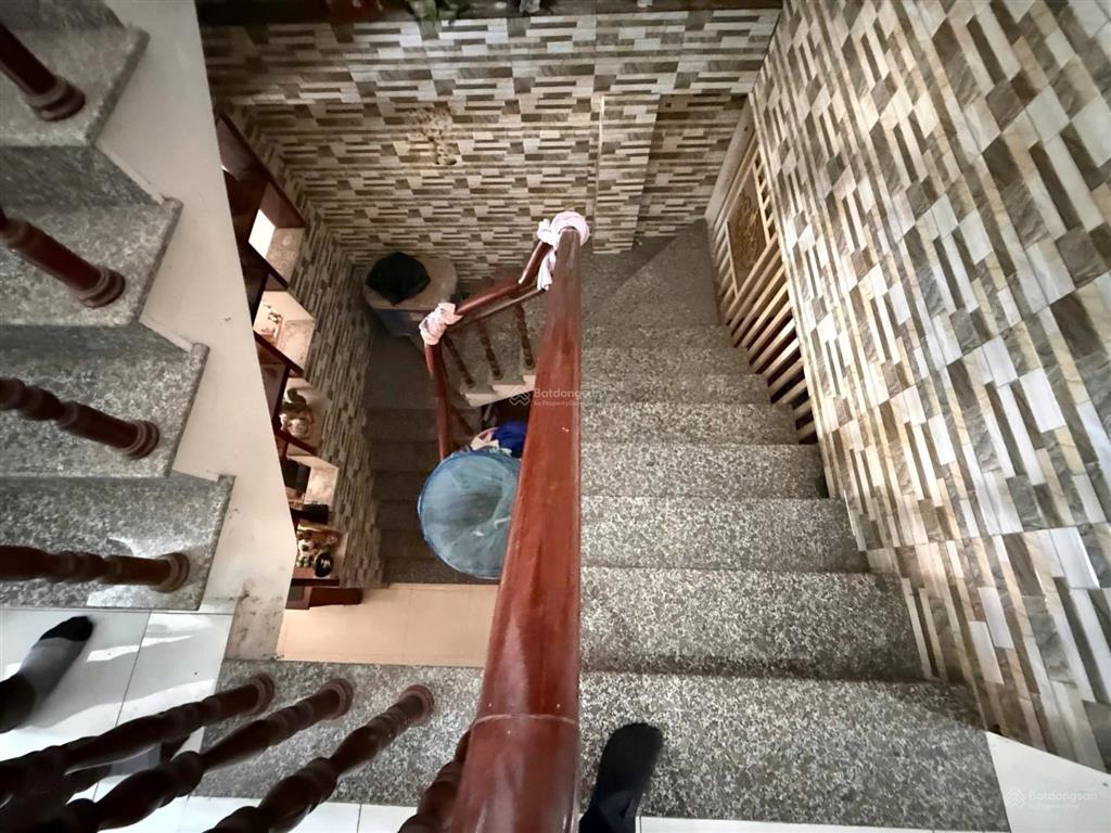 Ngân hàng thanh lý nhà ở & 16 căn phòng trọ tại bình dương (nay là phường bình cơ, tp hồ chí minh)