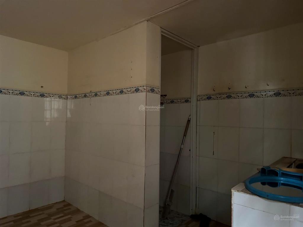 Ngân hàng thanh lý nhà ở & 16 căn phòng trọ tại bình dương (nay là phường bình cơ, tp hồ chí minh)