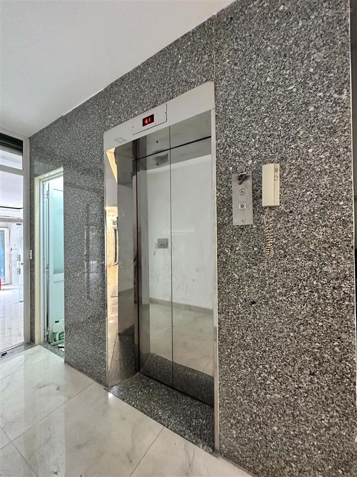 Bán nhà mặt tiền đường xóm chiếu, quận 4, giá rẻ