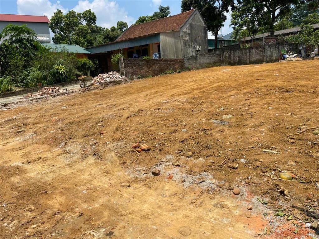 Hàng ngonbổrẻ ạ.400m mặt tiền tận 16m vuông vắn bằng phẳng ô tô tải chạy qua.nằm trong khu dân