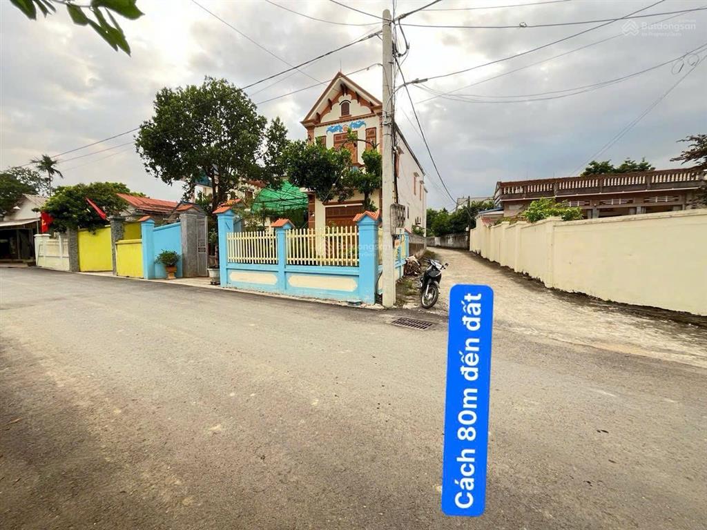 2 tỷ được 100m thổ cư tất đường trước đất 4m. cách trục đường nhựa chỉ 80m. cách khu cn chỉ 150m.