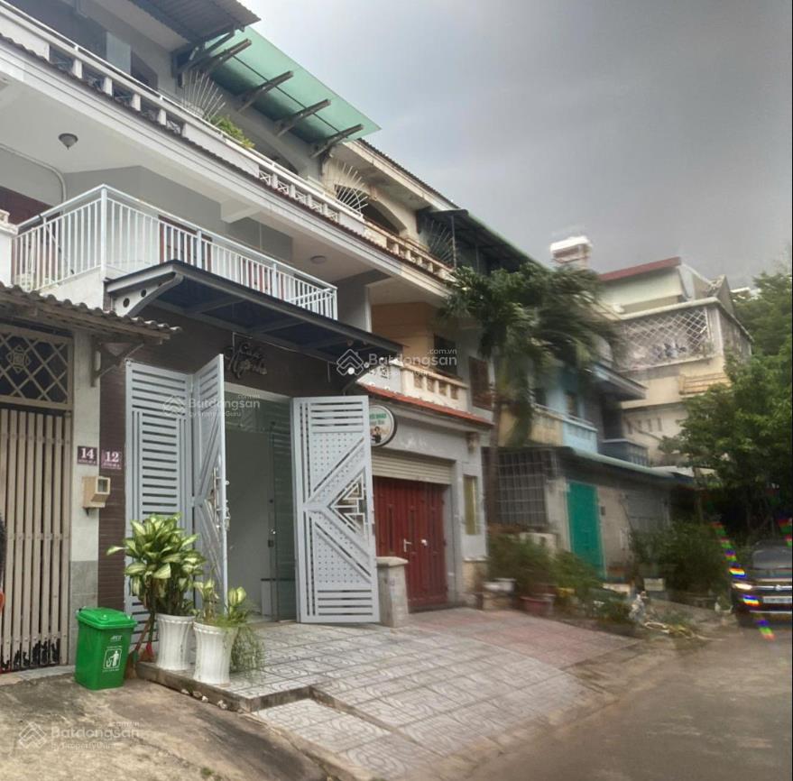 Chủ gửi bán villa diệp minh tuyền q9 15x20m 1 hầm 1 trệt 3 lầu giá cực tốt