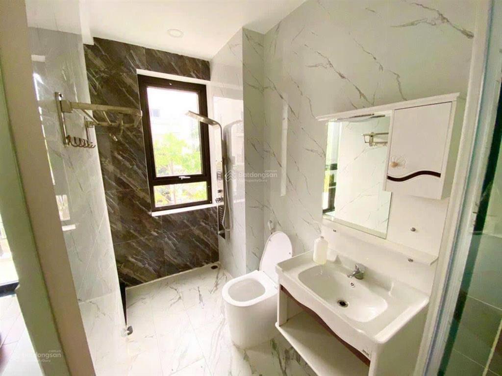 Cho thuê căn góc ngang 7m kdc simcity, lò lu, quận 9