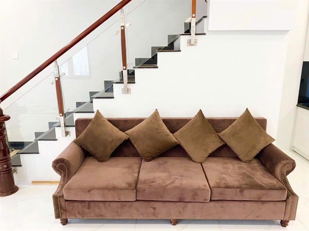 Cho thuê căn góc ngang 7m kdc simcity, lò lu, quận 9