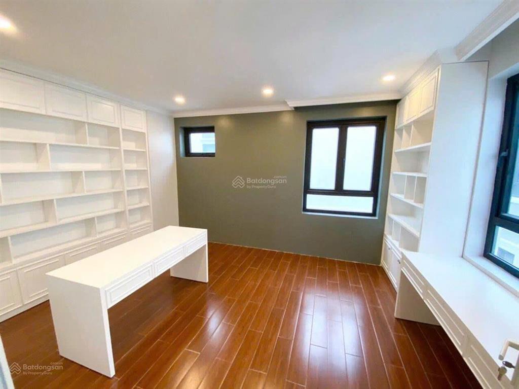 Cho thuê căn góc ngang 7m kdc simcity, lò lu, quận 9