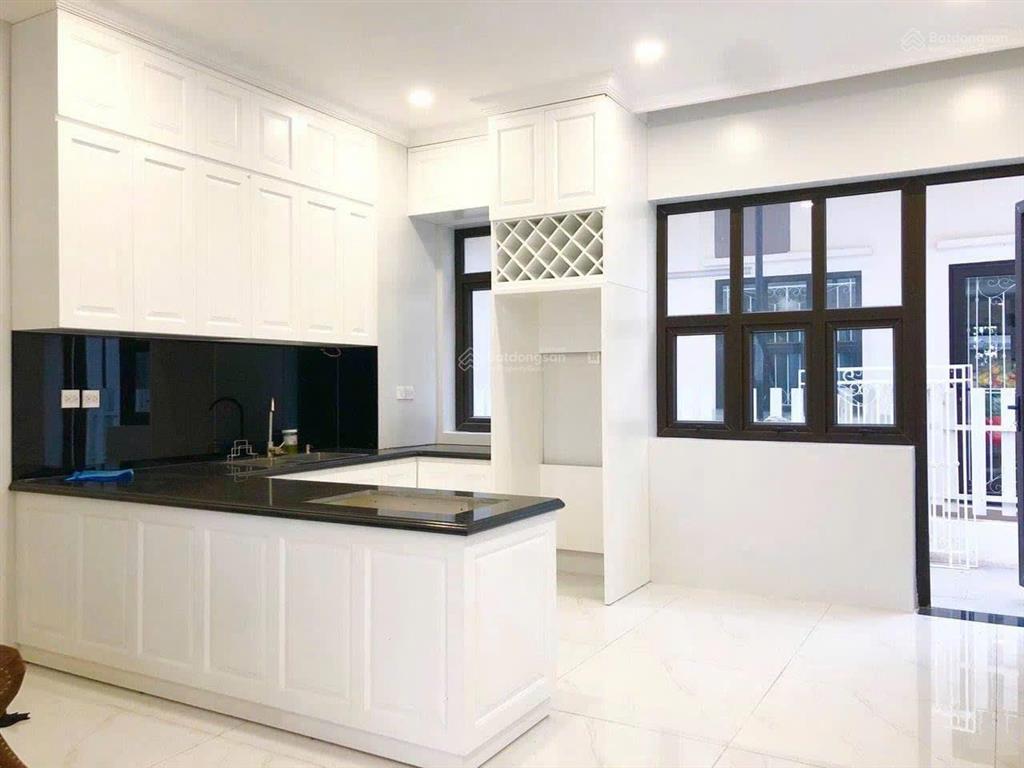 Cho thuê căn góc ngang 7m kdc simcity, lò lu, quận 9