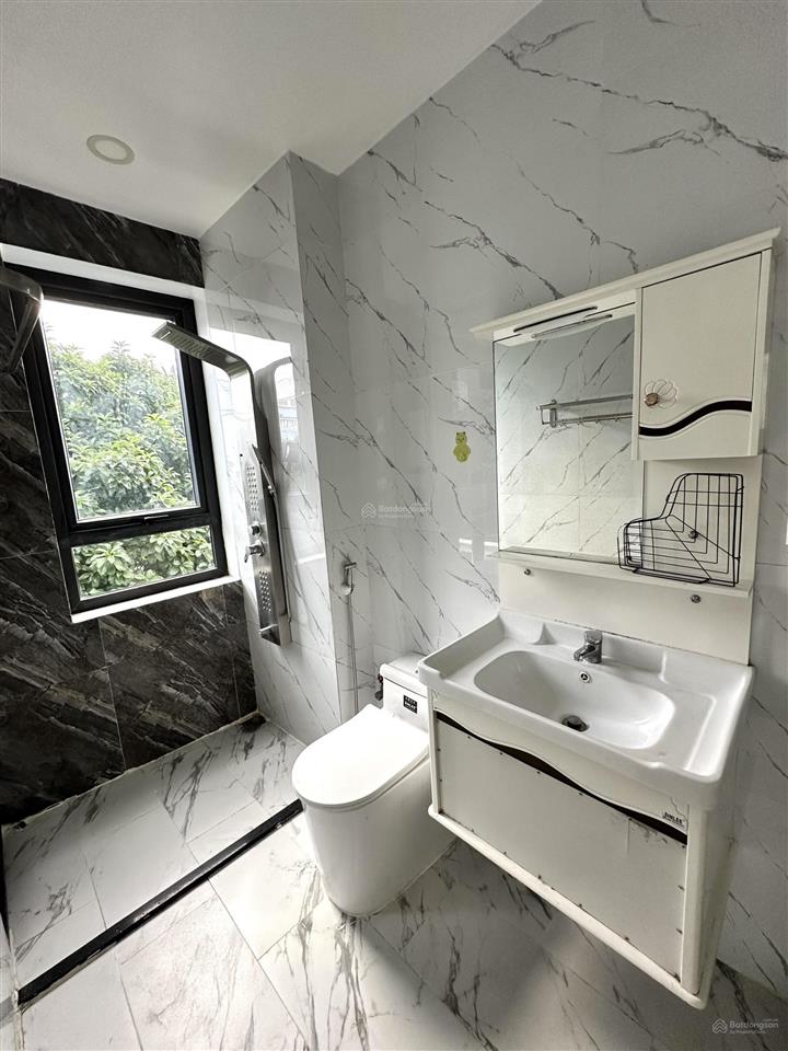 Cho thuê căn góc ngang 7m kdc simcity, lò lu, quận 9