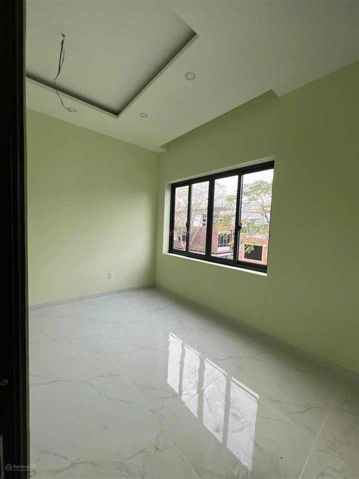 Bds hvl cho thuê biệt thự gần global city liên phường, q9 giá 30tr/tháng