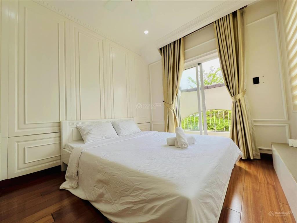Cho thuê biệt thự full nt có hồ bơi thang máy kdc khang điền , đỗ xuân hợp q9