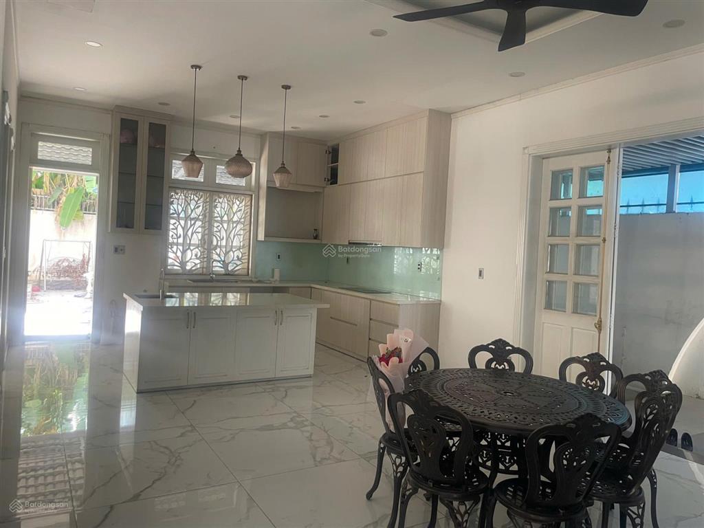 Cho thuê biệt thự khang điền gia hòa 385m2  dương đình hội