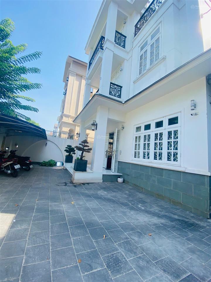 Cho thuê biệt thự khang điền gia hòa 385m2  dương đình hội