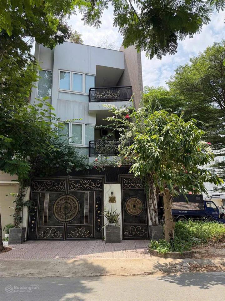 Cho thuê biệt thự full nt kdc liên phường, gần global q9