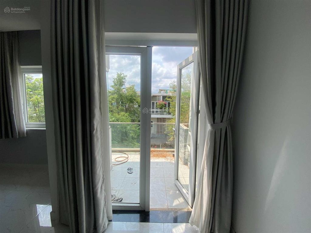 Hvl cần bán nhà phố hoàn thiện đẹp khu riovista, phước long b, quận 9