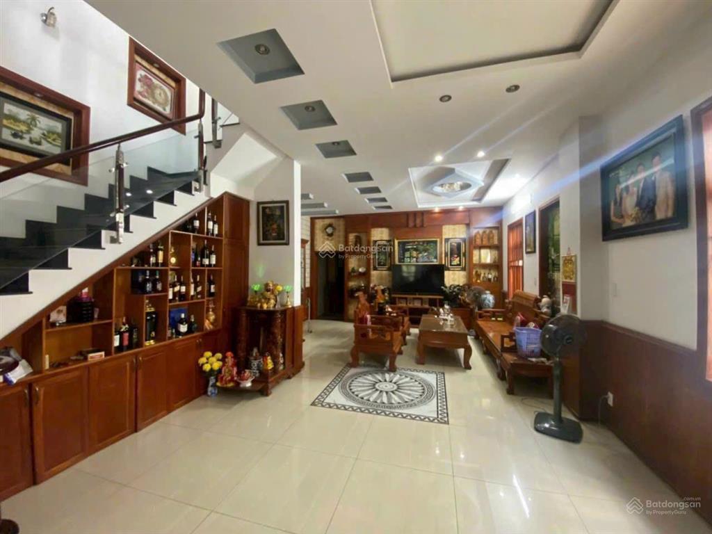 Bán biệt thự 200m2 kdc khang điền , plb q9