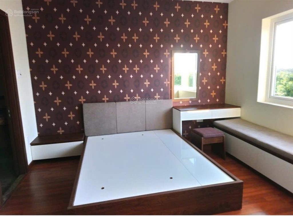 Bán nhà phố rio vista gần công viên