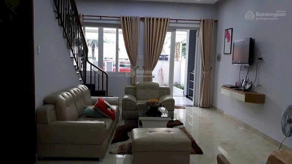 Bán căn biên góc 2mt full nt mega village, phú hữu q9