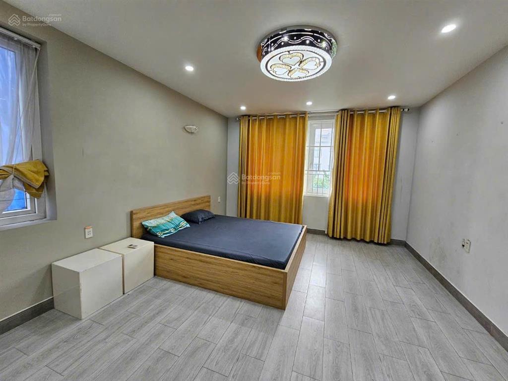Cho thuê biệt thự góc 2mt kdc gia hòa ngay công viên lớn giá 37tr