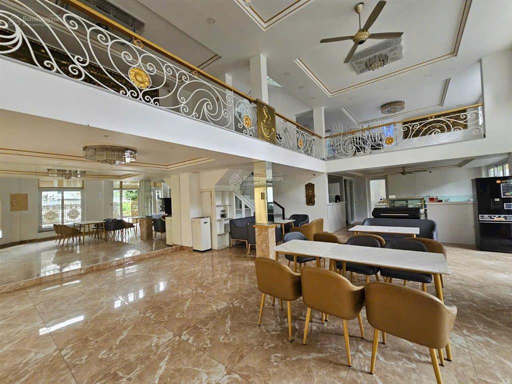 Cho thuê biệt thự góc 2mt kdc gia hòa ngay công viên lớn giá 37tr