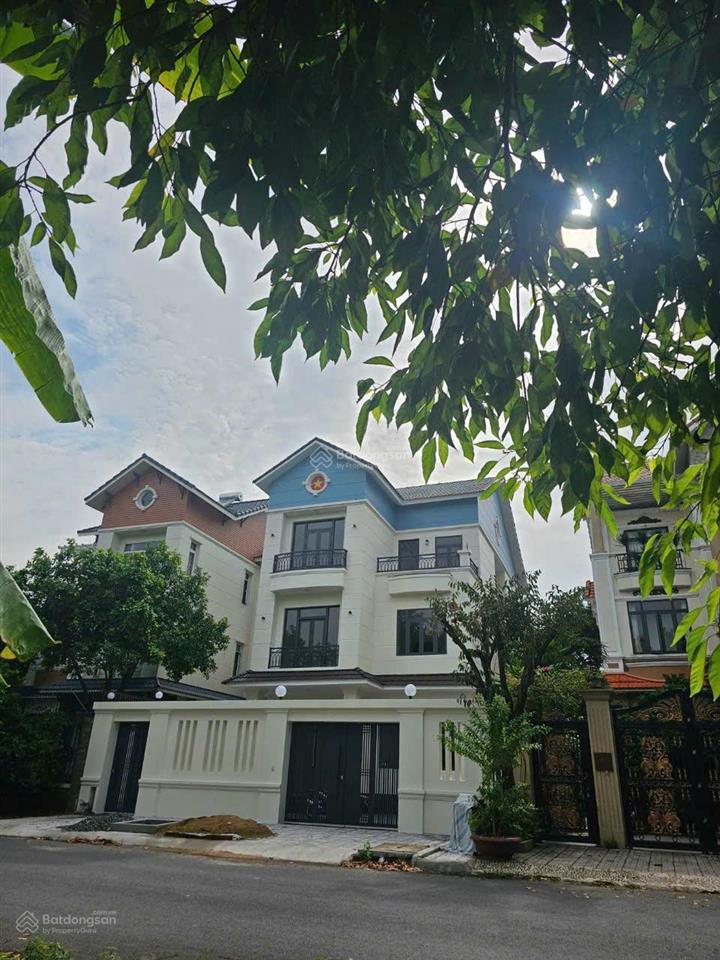 Bán biệt thự đơn lập đối diện công viên mới 100% kdc khang điền, gia hòa q9