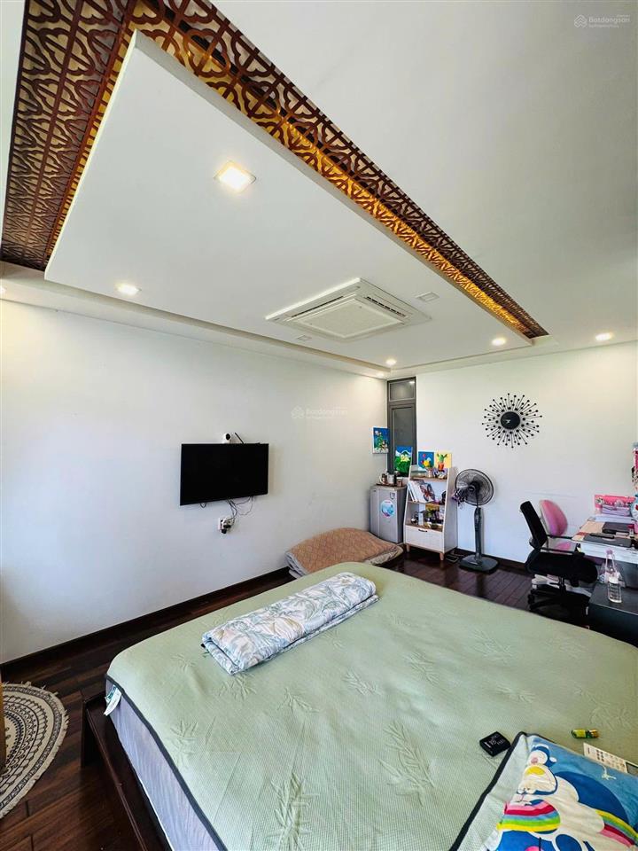 Cg cho thuê biệt thự valora nam phan đối diện globalcity có thang máy gồm 10 phòng