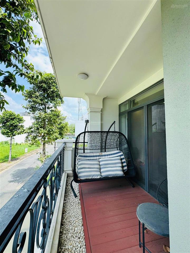Cg cho thuê biệt thự valora nam phan đối diện globalcity có thang máy gồm 10 phòng