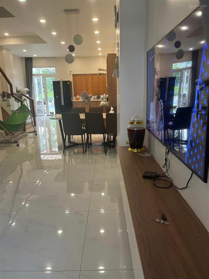 Hvl nc cho thuê nhà phố 140m2 hoàn thiện cơ bản kdc riovista, đỗ xuân hợp q9