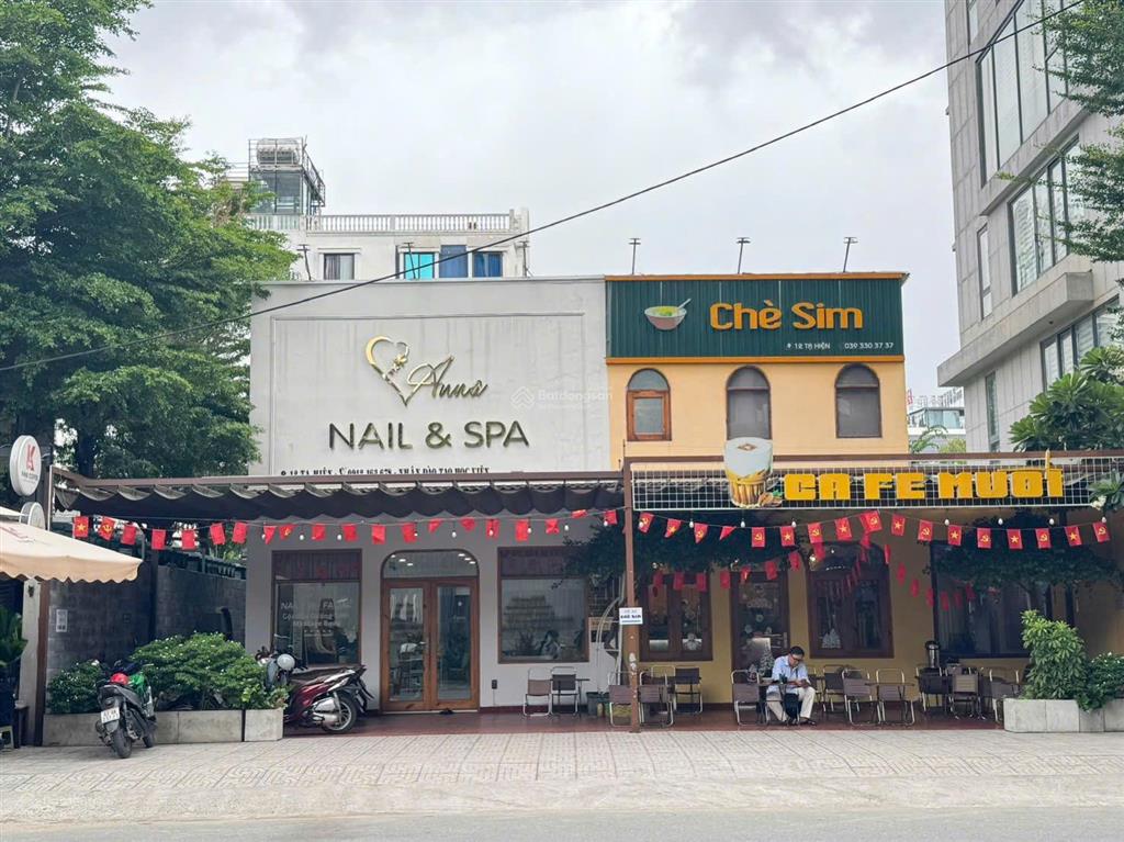 Hvl bán cặp c6  c7 (10m x 20m) số 48 tạ hiện kdc huy hoàng q2