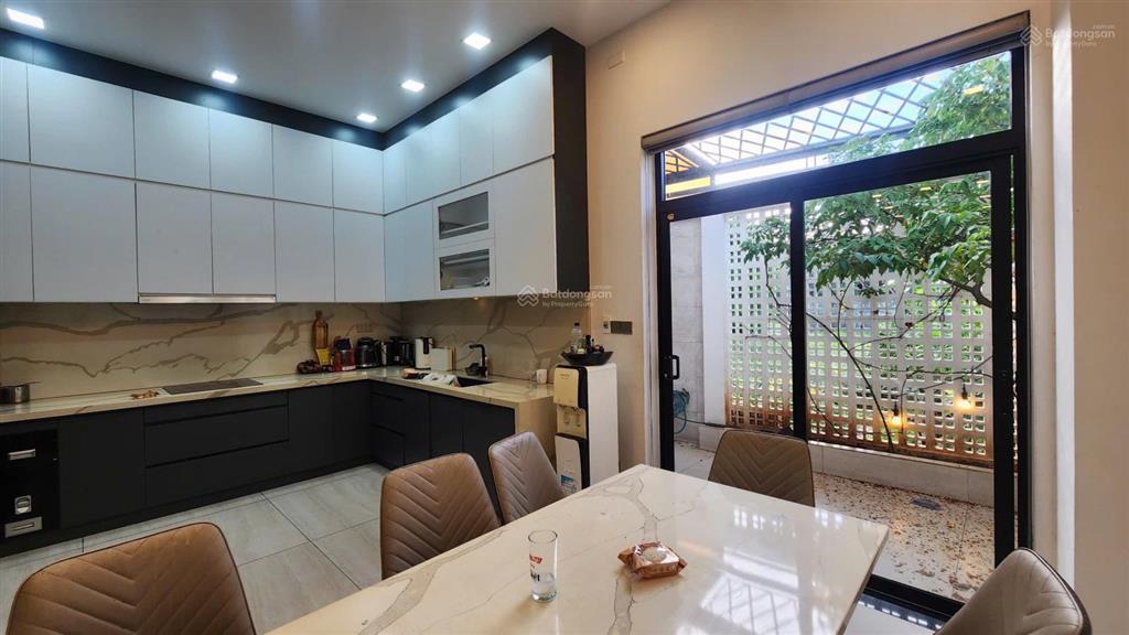 Cho thuê nhà phố compound full nội thất liên phường, giá 20tr/th
