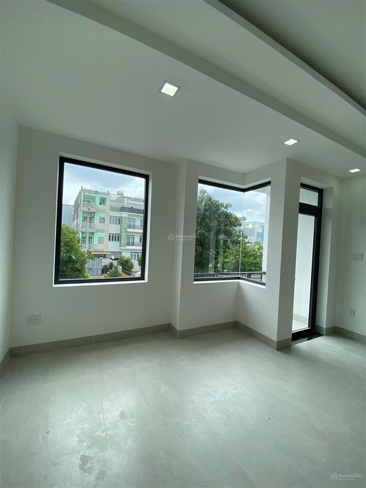 Cho thuê nhà phố 4 tầng đường 30m kdc gia hòa  khang điền giá 25tr/th
