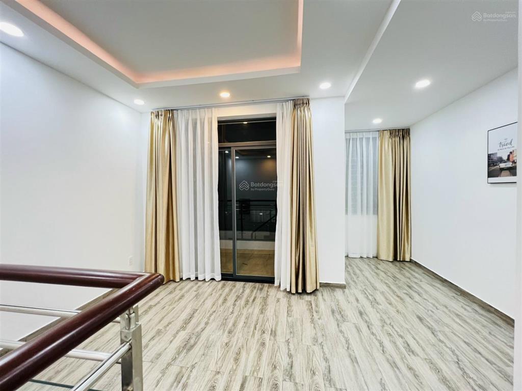 Hvl nc  cho thuê nhà phố 2 lầu river park liên phường nt đẹp