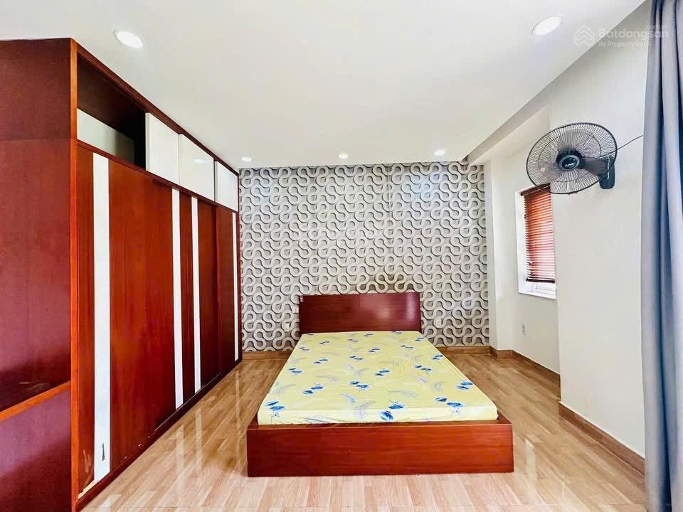 Giá tốt, nhà hoàn thiện, có nội thất, mega village khang điền, p. phú hữu, quận 9