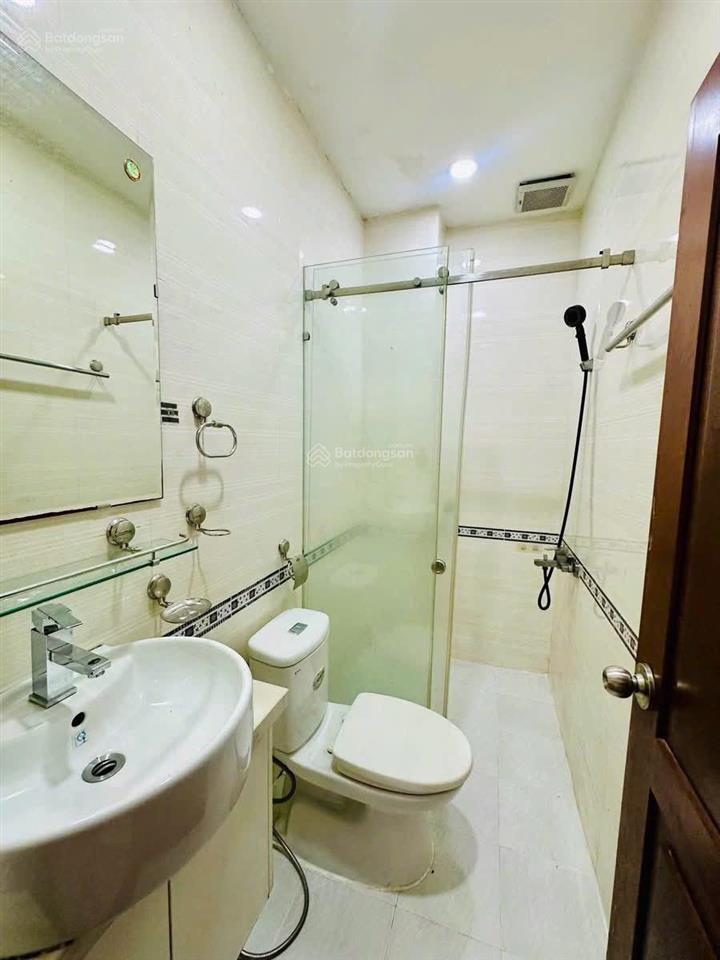 Giá tốt, nhà hoàn thiện, có nội thất, mega village khang điền, p. phú hữu, quận 9