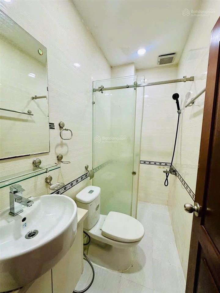 Giá tốt, nhà hoàn thiện, có nội thất, mega village khang điền, p. phú hữu, quận 9