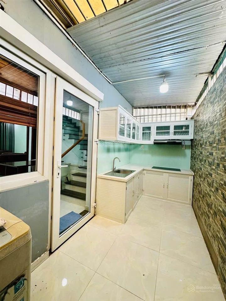 Giá tốt, nhà hoàn thiện, có nội thất, mega village khang điền, p. phú hữu, quận 9