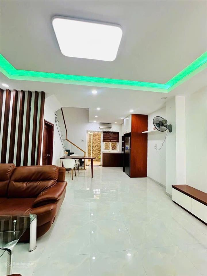 Giá tốt, nhà hoàn thiện, có nội thất, mega village khang điền, p. phú hữu, quận 9
