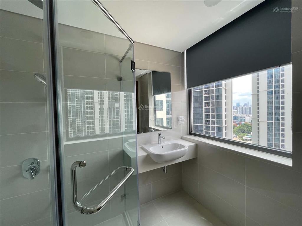 Cho thuê căn hộ eco green 2pn2wc căn góc 80m2 15,5tr