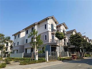 Biệt thự vip 135m2 giá chung cư chỉ 70tr/m2
