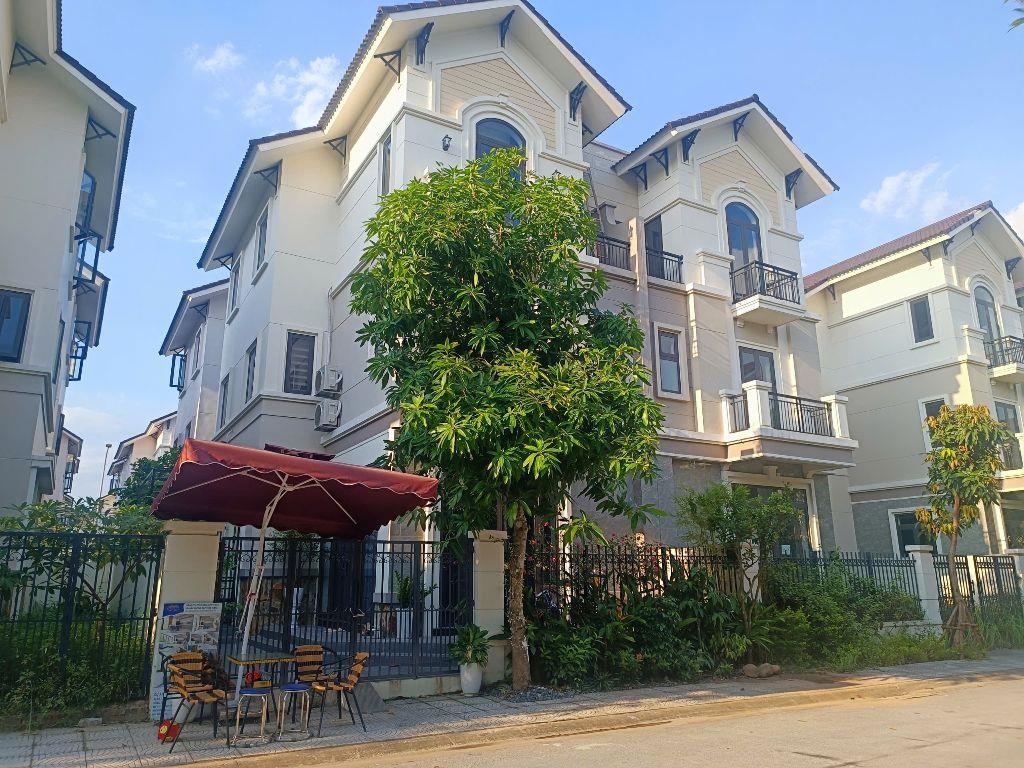 Giảm mạnh 500tr căn btsl 135m2 Centa City kdt Vsip Bắc Ninh