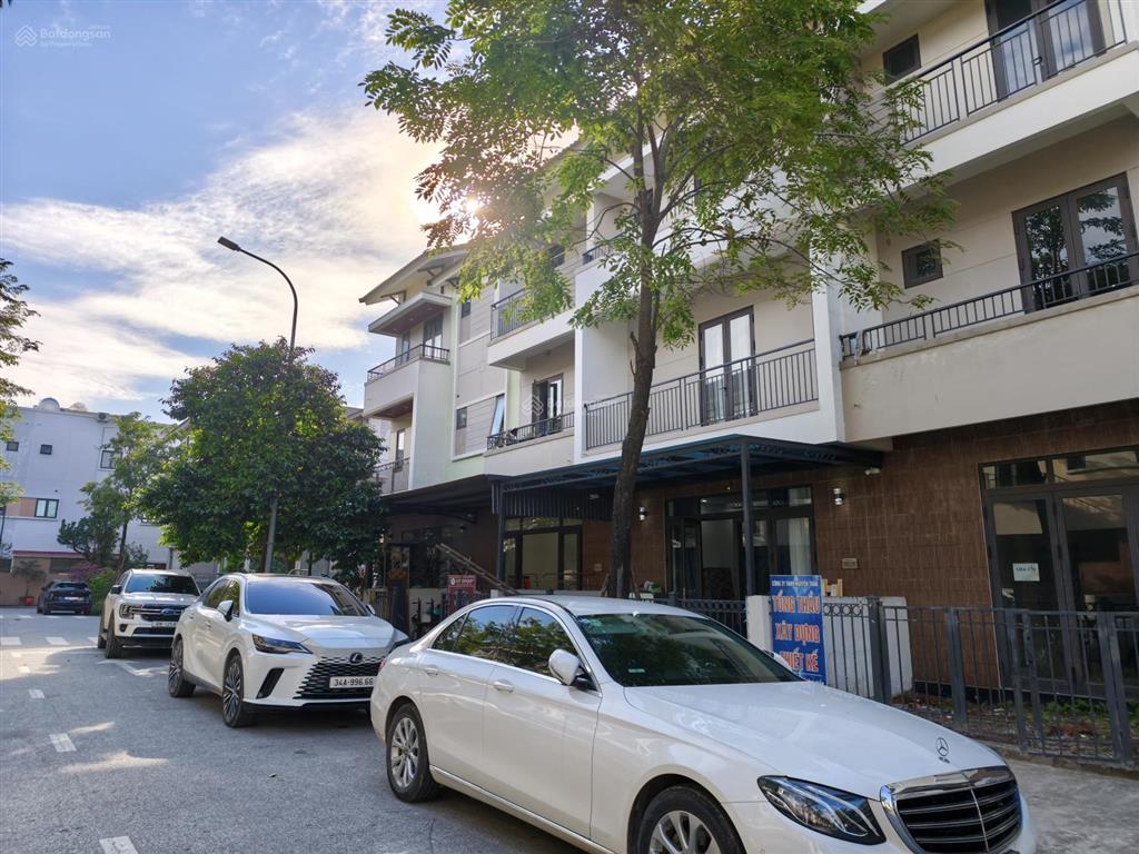 Nhà phố 3 tầng 90m2 centa city đã hoàn thiện giá rẻ như căn thô