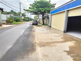 Nhà nguyên căn mặt tiền | dt  700m2 | 9 triệu